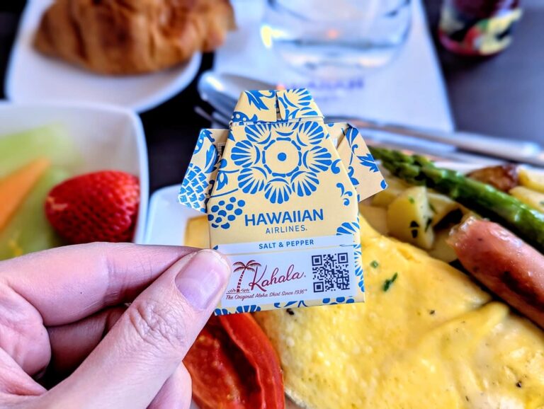Hawaiian Airlines First Class Review: A321neo OAK to OGG (Was the Bid Up Worth It?)